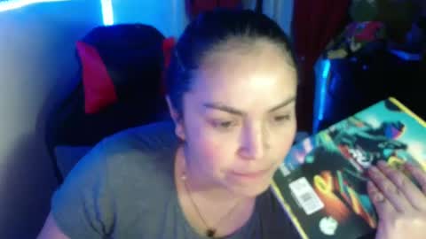 Snapshot of maitte_22 chatting on 01-22-25, 05:48 Hello friends Im on another account    online show from 01-22-25, 05:48