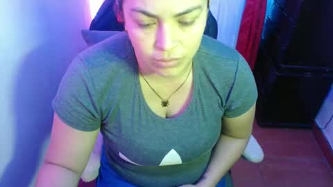 Snapshot of maitte_22 chatting on 02-10-25, 12:30 Hello friends Im on another account    online show from 02-10-25, 12:30