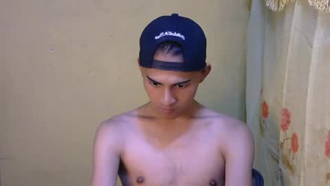 Snapshot of majestic_anne chatting on 05-12-26, 08:06 Annalyn online show from 05-12-26, 08:06