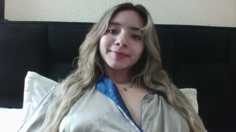 majo_gomezz online show from 02-18-26, 06:09