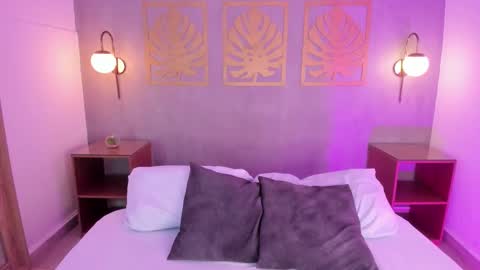 MAJO ROSE  online show from 10-11-25, 07:12