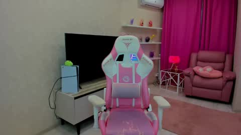 Chloe online show from 05-06-26, 03:24
