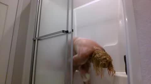 Snapshot of make_me_cum_69x chatting on 05-19-26, 06:03 make_me_cum_69x online show from 05-19-26, 06:03