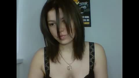 Snapshot of make_mesmile chatting on 05-13-26, 06:33 make_mesmile online show from 05-13-26, 06:33