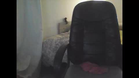 Snapshot of makea89 chatting on 10-25-25, 02:08 makea89 online show from 10-25-25, 02:08