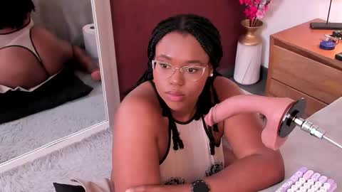 Snapshot of makena_gh chatting on 05-23-26, 04:18 makena online show from 05-23-26, 04:18