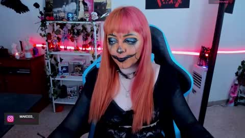 ...  ... online show from 10-10-25, 09:36