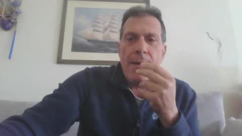 Snapshot of makis8989 chatting on 12-19-24, 09:18 makis8989 online show from 12-19-24, 09:18