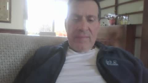 Snapshot of makis8989 chatting on 12-22-24, 02:27 makis8989 online show from 12-22-24, 02:27