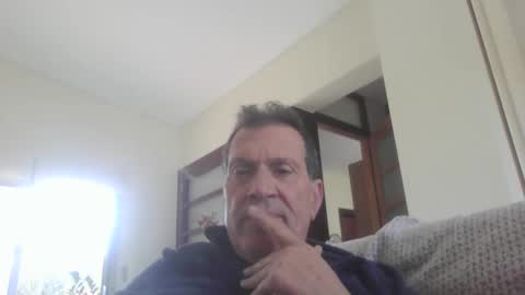 Snapshot of makis8989 chatting on 12-24-24, 08:00 makis8989 online show from 12-24-24, 08:00