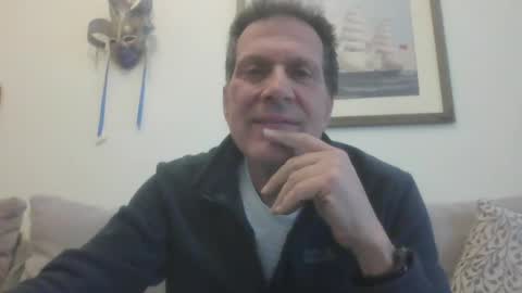 Snapshot of makis8989 chatting on 01-14-25, 06:45 makis8989 online show from 01-14-25, 06:45