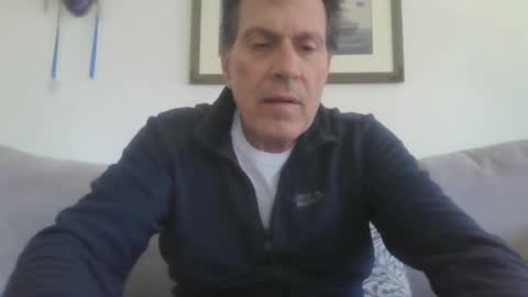 Snapshot of makis8989 chatting on 01-28-25, 07:32 makis8989 online show from 01-28-25, 07:32