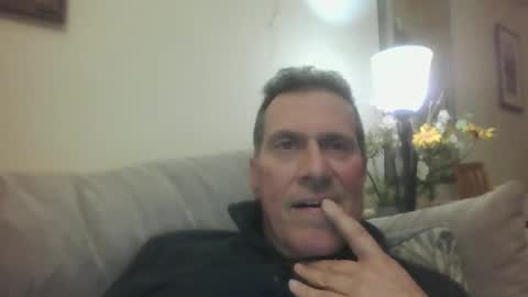 Snapshot of makis8989 chatting on 02-03-25, 08:46 makis8989 online show from 02-03-25, 08:46