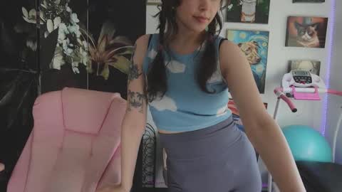 MakiyahBelle online show from 12-17-25, 06:08