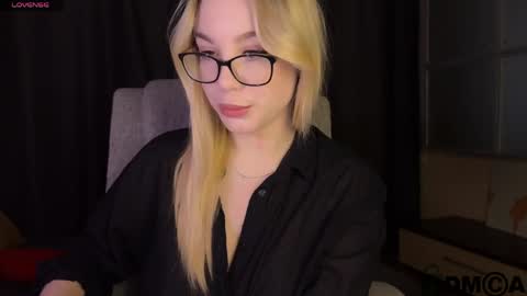 Snapshot of maksisisia chatting on 04-07-26, 03:34 maksisisia online show from 04-07-26, 03:34
