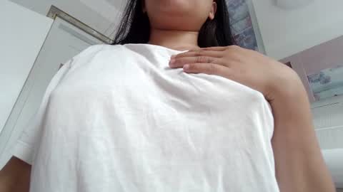 Snapshot of makulato chatting on 07-01-26, 01:34 Maya online show from 07-01-26, 01:34