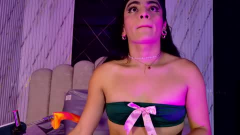 malaia thompson  online show from 05-11-26, 12:00