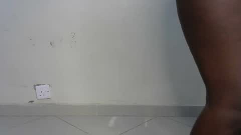 malaika_musa online show from 12-21-25, 04:08