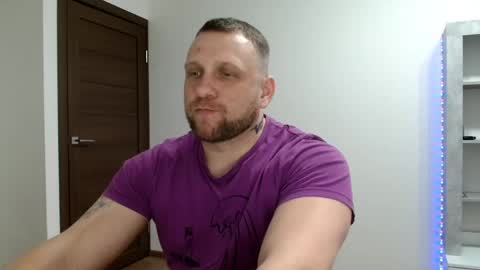 Snapshot of malchyshka chatting on 05-01-26, 04:00 malchyshka online show from 05-01-26, 04:00