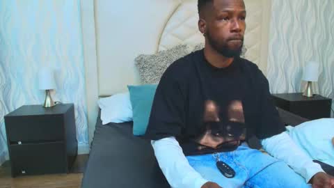 Snapshot of malcompierce chatting on 09-27-25, 03:44 Malcom online show from 09-27-25, 03:44