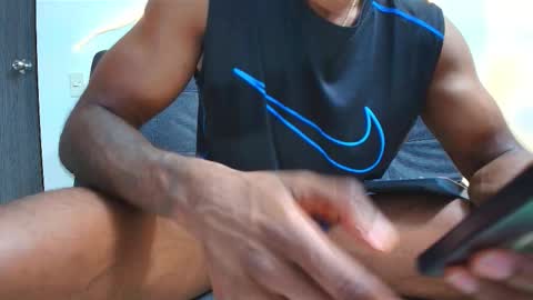 Snapshot of malcompierce chatting on 03-09-26, 01:42 Malcom online show from 03-09-26, 01:42