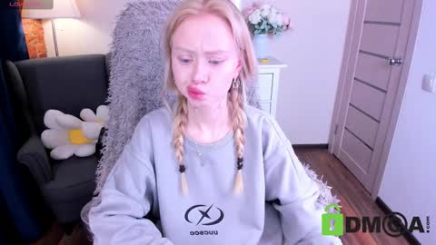 Snapshot of malenaernman chatting on 03-02-25, 10:35 Malena online show from 03-02-25, 10:35