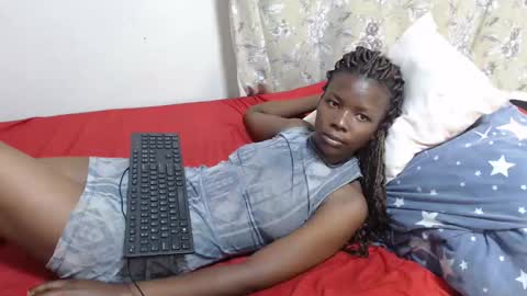 lati online show from 12-16-25, 01:43