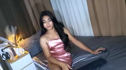 Snapshot of maliacollins chatting on 07-19-26, 11:25 maliacollins online show from 07-19-26, 11:25