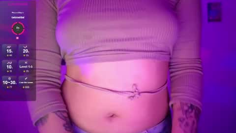 Snapshot of malicia_witch_ chatting on 05-13-26, 04:32 Mar Alicia Rosie v A L I C I A W I T C - Meg Cherie online show from 05-13-26, 04:32