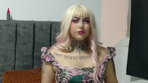 maliciaxpoison online show from 06-16-26, 05:54