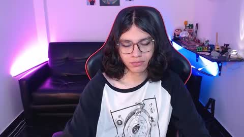 Snapshot of malik_harrison_ chatting on 09-30-25, 03:06 Malik online show from 09-30-25, 03:06