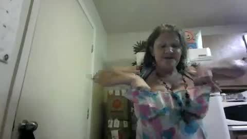 malinda702 online show from 09-15-25, 02:55