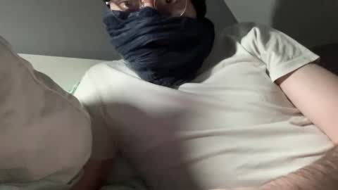 Snapshot of malinxlelynx_ chatting on 02-22-25, 11:13 Charlyyee online show from 02-22-25, 11:13