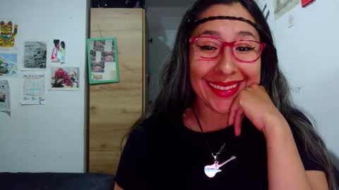 Snapshot of malishka_fox chatting on 11-02-25, 11:07 Malishka online show from 11-02-25, 11:07