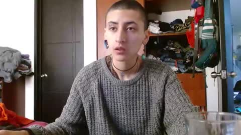 Snapshot of malitamuymal22 chatting on 02-17-26, 03:51 Malita online show from 02-17-26, 03:51