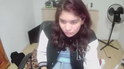 Snapshot of mallorymyersx chatting on 10-12-25, 08:30 mallorymyersx online show from 10-12-25, 08:30