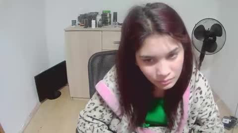 Snapshot of mallorymyersx chatting on 10-26-25, 06:58 mallorymyersx online show from 10-26-25, 06:58