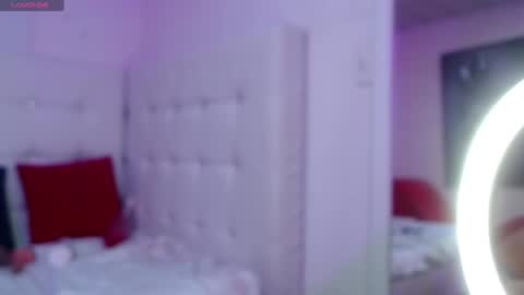 Malory online show from 01-04-25, 01:21