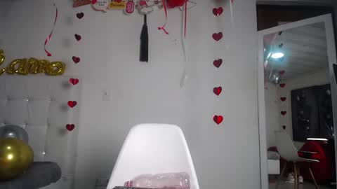 Malory online show from 02-16-25, 05:59