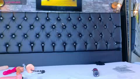 malory_cortez1 online show from 04-22-26, 03:42