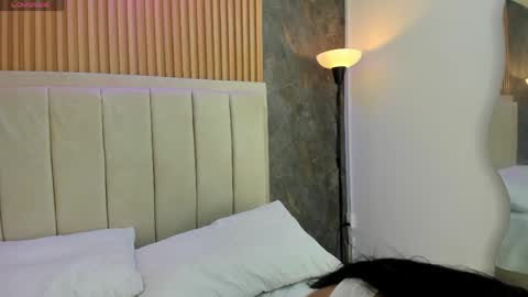 Malory Winehouse online show from 04-29-26, 05:30