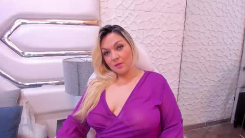 MalorySweet  online show from 10-28-25, 01:03