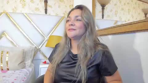 Snapshot of malorysweet chatting on 06-24-26, 01:10 MalorySweet online show from 06-24-26, 01:10