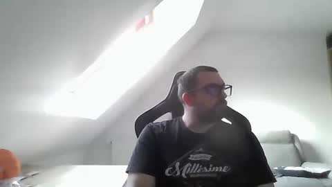 breton online show from 12-31-24, 02:14