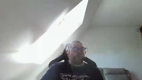 breton online show from 10-17-25, 11:24