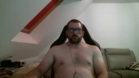 Snapshot of malou2927 chatting on 06-11-26, 08:18 breton online show from 06-11-26, 08:18