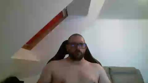 Snapshot of malou2927 chatting on 06-22-26, 02:35 breton online show from 06-22-26, 02:35