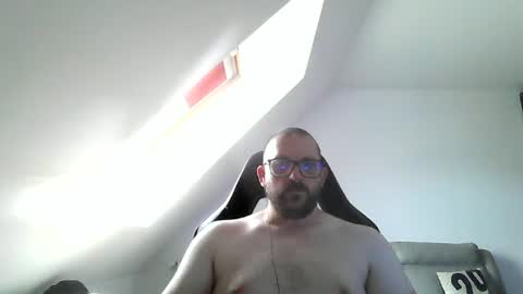 Snapshot of malou2927 chatting on 06-26-26, 07:13 breton online show from 06-26-26, 07:13