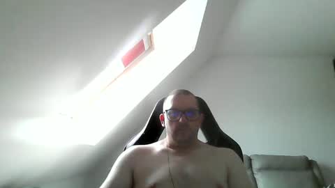 Snapshot of malou2927 chatting on 07-01-26, 07:21 breton online show from 07-01-26, 07:21