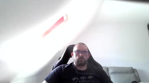 Snapshot of malou2927 chatting on 08-02-26, 02:59 breton online show from 08-02-26, 02:59
